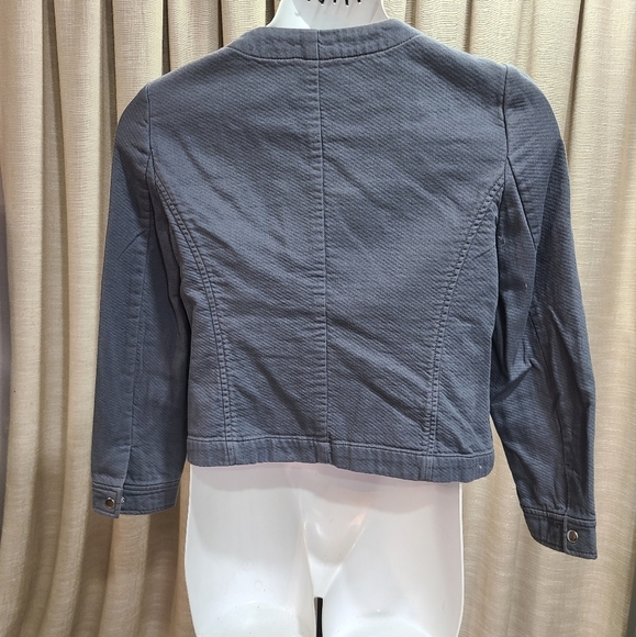 Loft Jacket - Picture 3 of 7